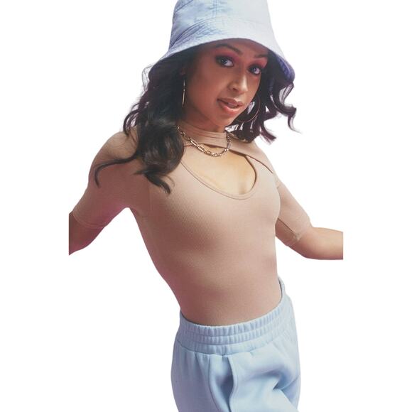 Fabletics Ladies Finely Cutout Seamless Ribbed Bodysuit Desert Tan Size Medium - Picture 1 of 7